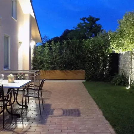 Millyholidays - Sunflower - Center - Nearby - Private Garden - Pool Apartamento *