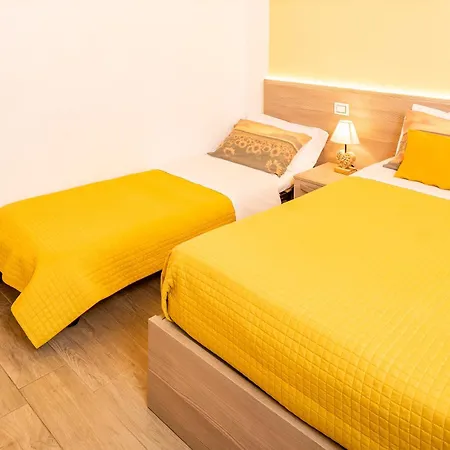 Millyholidays - Sunflower - Center - Nearby - Private Garden - Pool Apartmán Bardolino