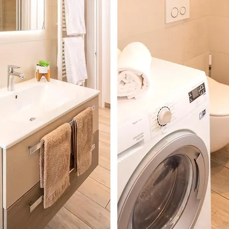 Millyholidays - Sunflower - Center - Nearby - Private Garden - Pool